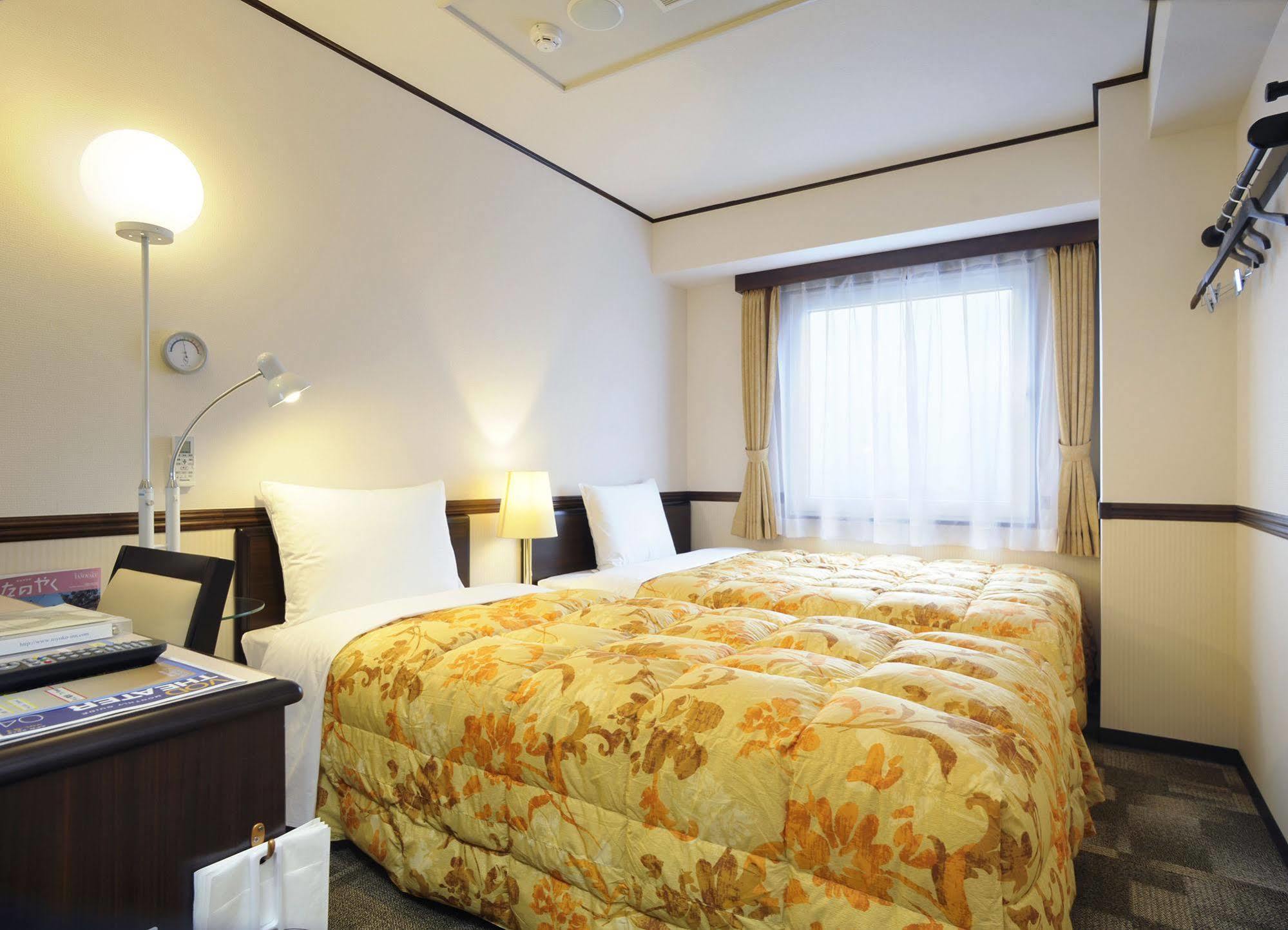 Toyoko Inn Takamatsu Hyogomachi Eksteriør billede