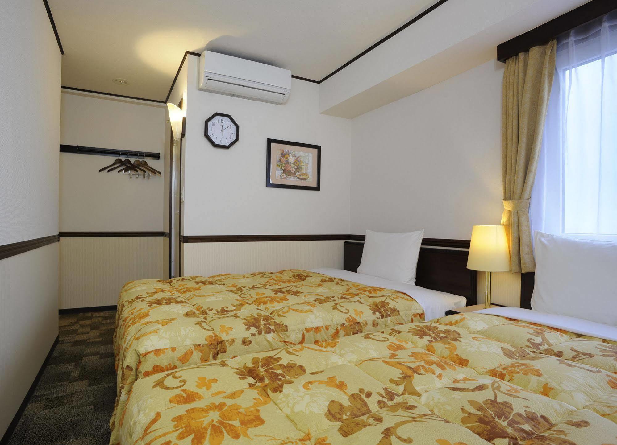 Toyoko Inn Takamatsu Hyogomachi Eksteriør billede