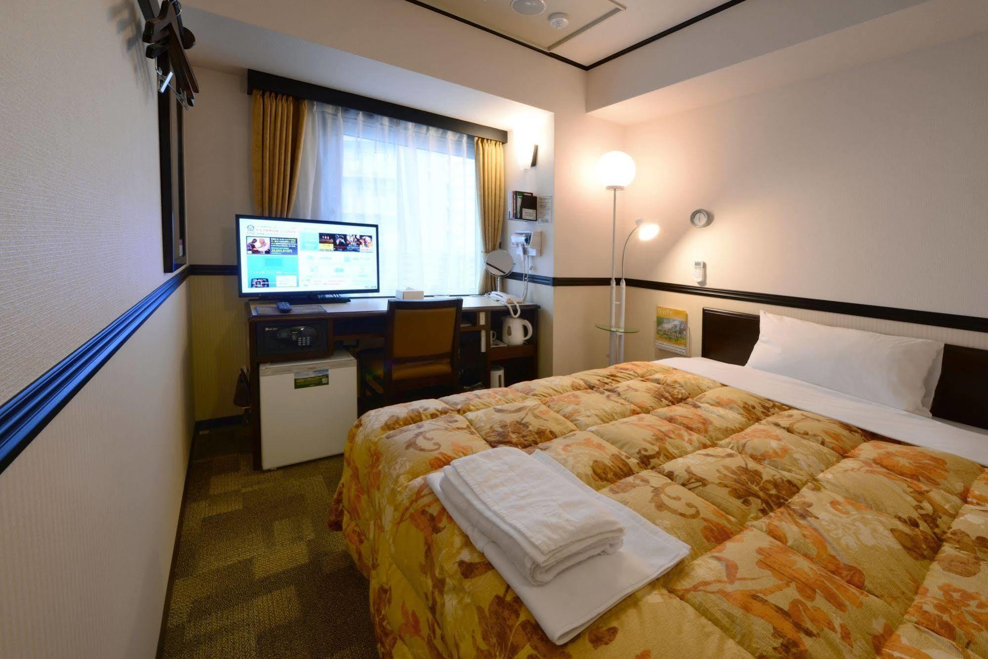 Toyoko Inn Takamatsu Hyogomachi Eksteriør billede